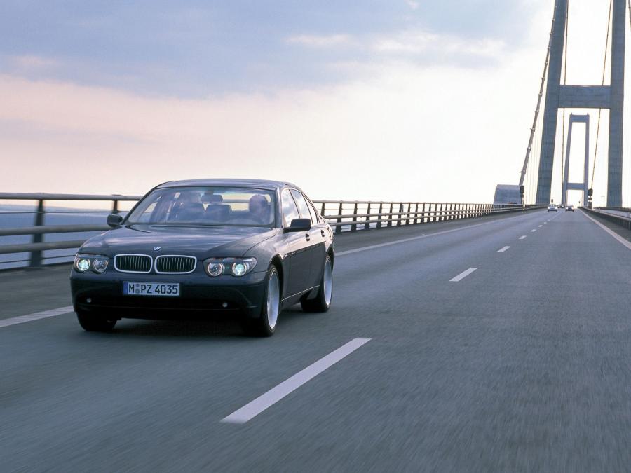  BMW 740d 2002 года  (фото 6 из 8)